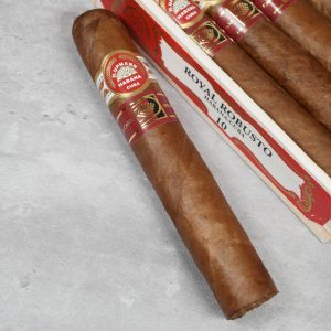 H Upmann Royal Robusto Cigars - Limited Edition, 5 7/8" x 52 RG, Light to Medium Strength, 45-Minute Smoke, Exclusively Handmade