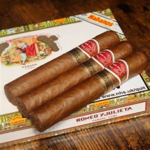 Romeo y Julieta Robusto Cigar - Medium Strength | 4 7/8" Length | 50 Ring Gauge | Single Cigar