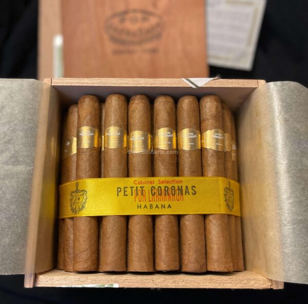 Por Larranaga Petit Corona