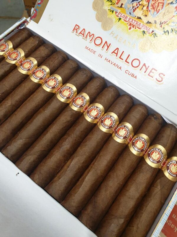 RAMON ALLONES SPECIALLY SELECTED – CB 25 Box of 25